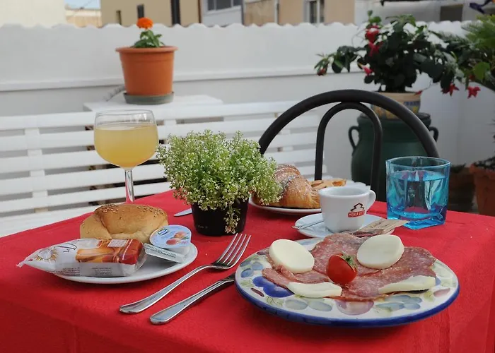 Daphne Bed and Breakfast 3*